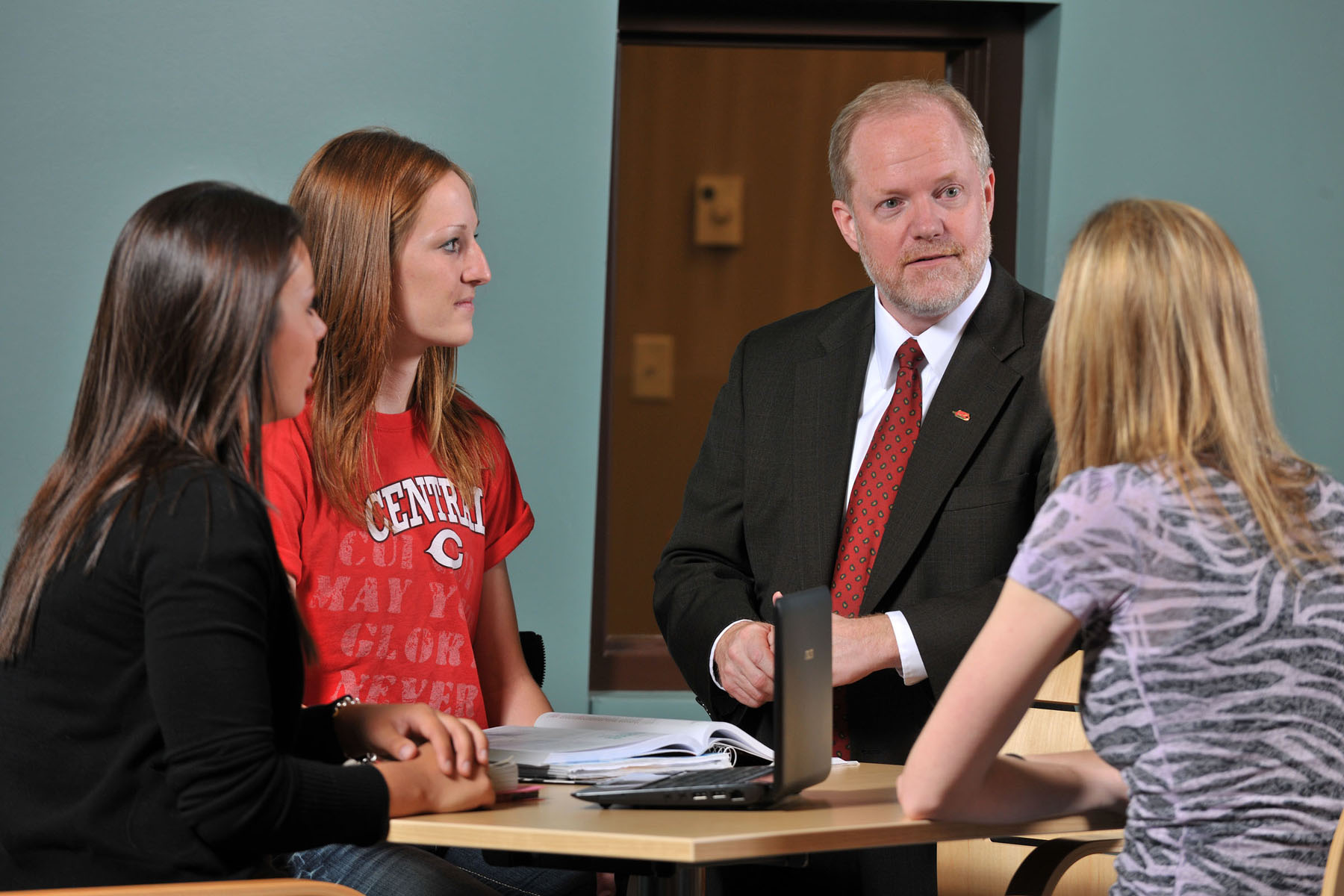 Central College president named member of STEM Executive Committee