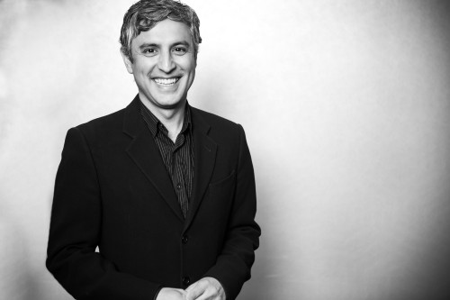 Emmy Award-winning journalist Harry Smith ’73 will interview bestselling author Reza Aslan at Central College April 7.