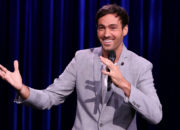 Jeff Dye presents a show at Central College Feb. 4. The event begins at 8 p.m. in Douwstra Auditorium and will be opened by Mitch Burrows.