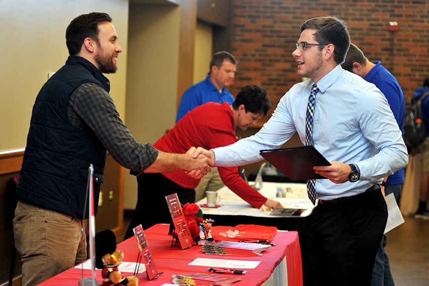 4 Reasons it’s Smart to Study Business at Central College