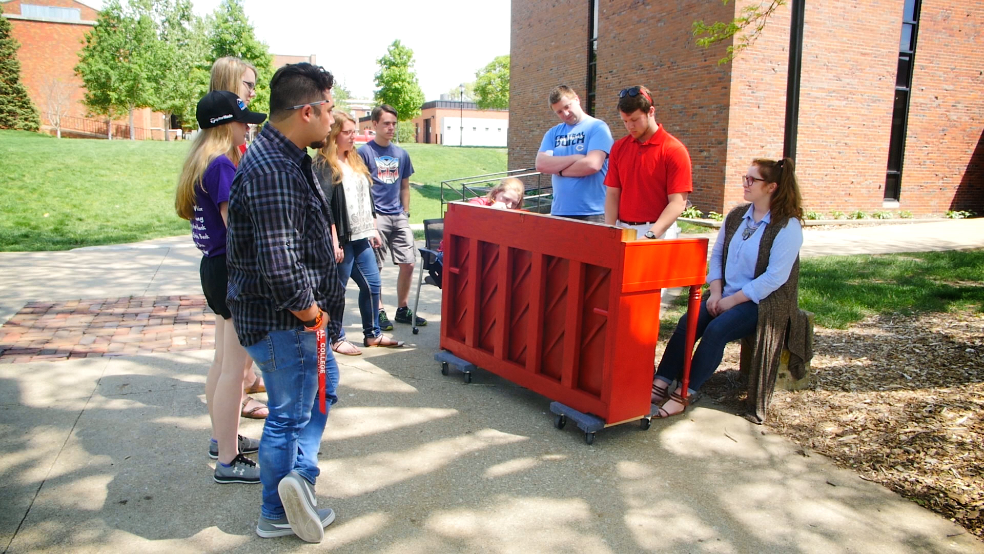 Street Piano Adds Beauty and Music to Campus