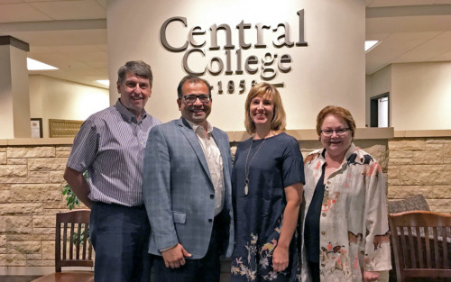 Robert Franks, left, and Cynthia Mahmood, right, are joined by Tej and Karen Dhawan after it was announced the Dhawans established the Franks-Mahmood Fund for Undergraduate Research. The news was shared at a faculty endowed chairs’ conference dinner on campus Sept. 20.
