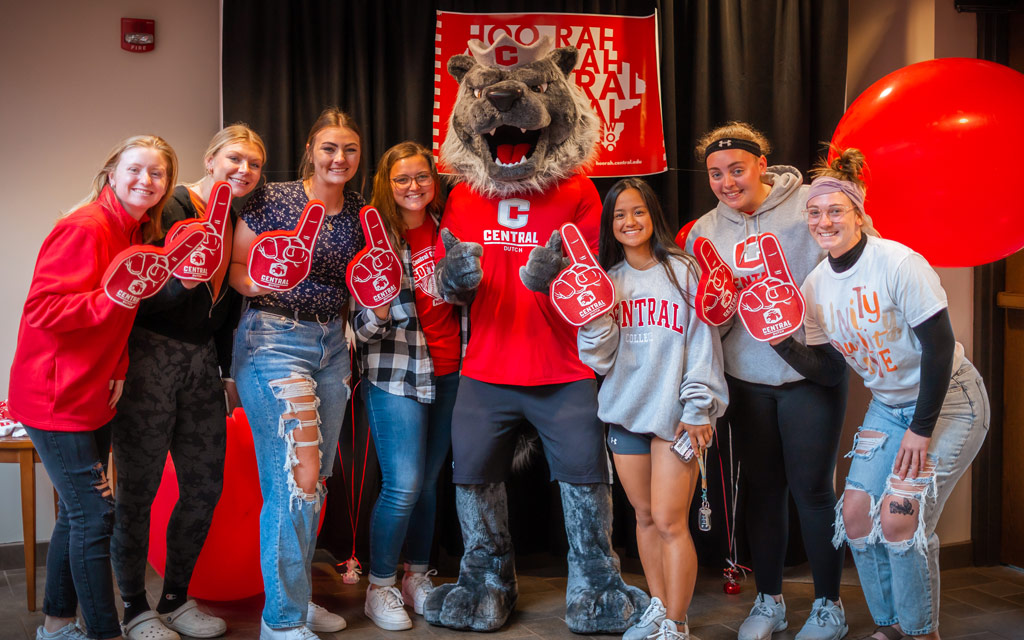 Central students with mascot, Big Red