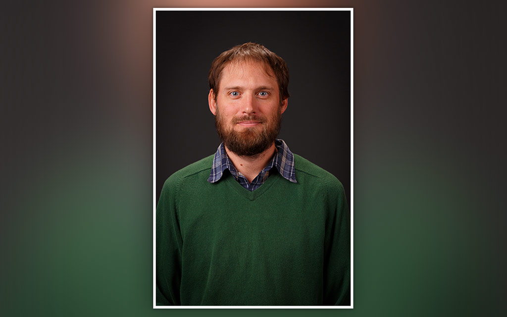 Central College Professor Timothy Olin Publishes Research