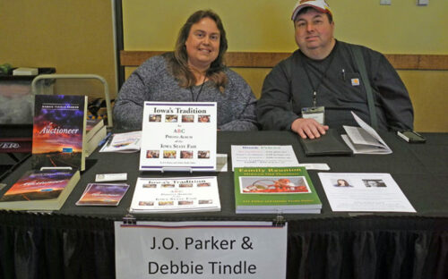 Debbie Tindle Parker '95 and J.O. Parker